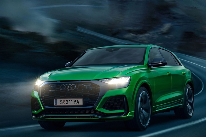 audi-rs-q8-gruen-frontansicht