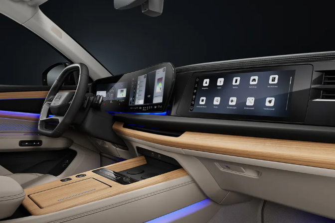 Q7_SUV_AU54x_Panorama-Display-L